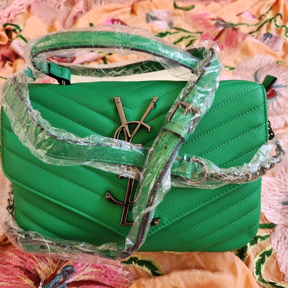 Yves Saint Laurent Vibrant Green Chevron Shoulder Bag NEW - Picture 3 of 7